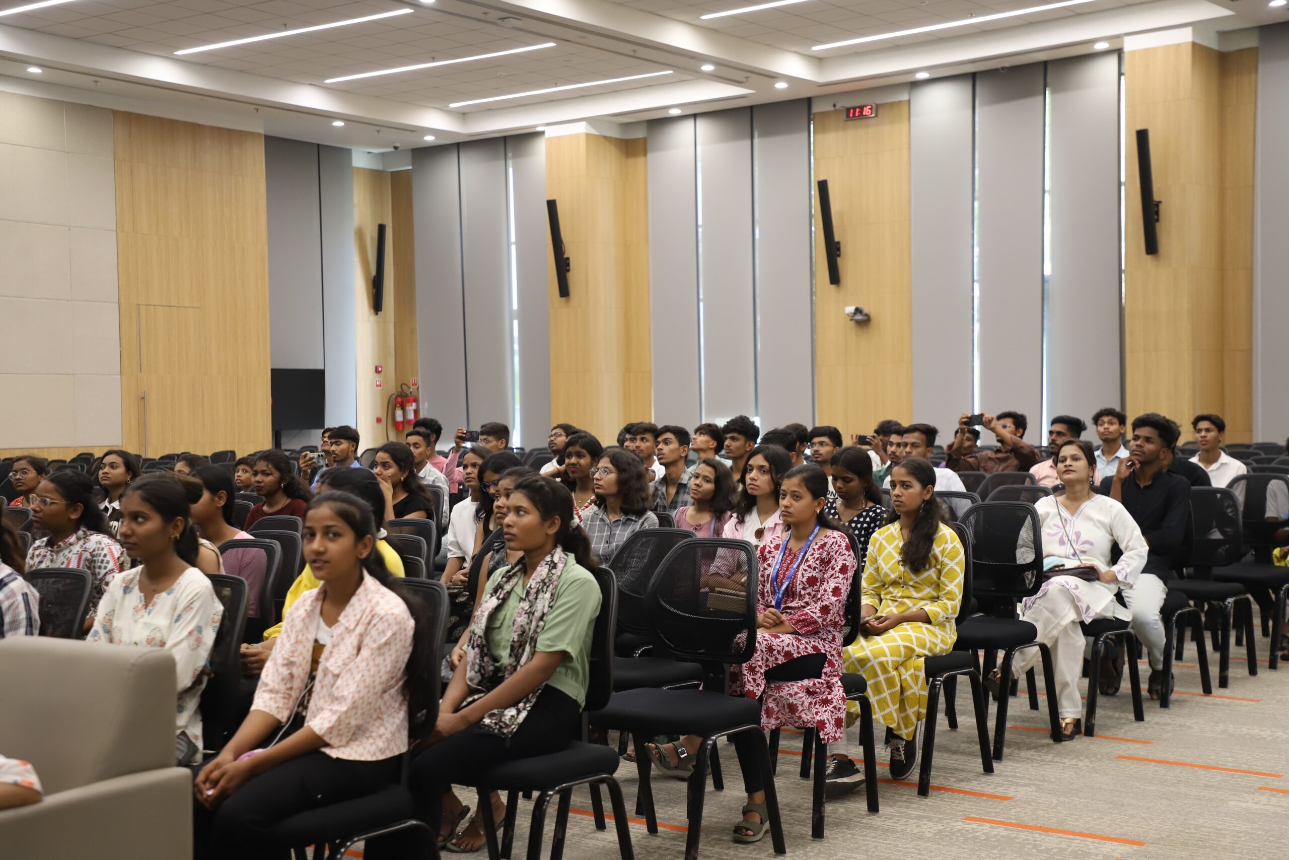 Image gallery marquee