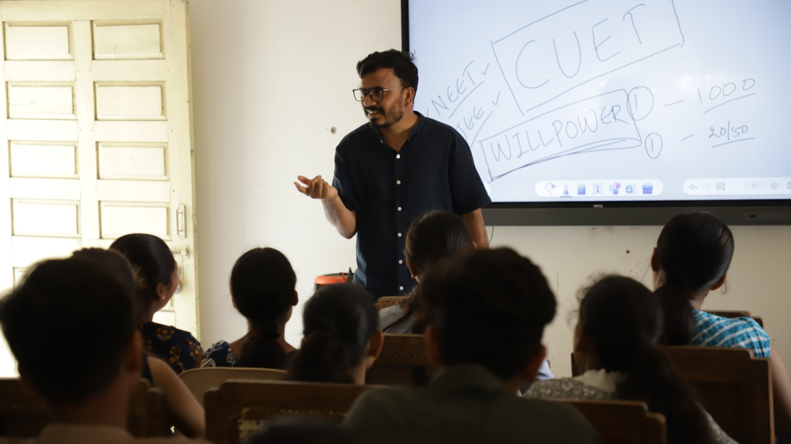 Image gallery marquee